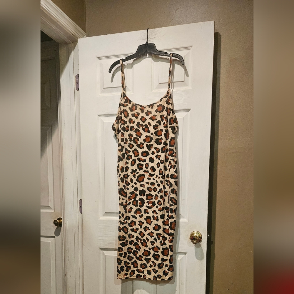 BOOHOO DRESS